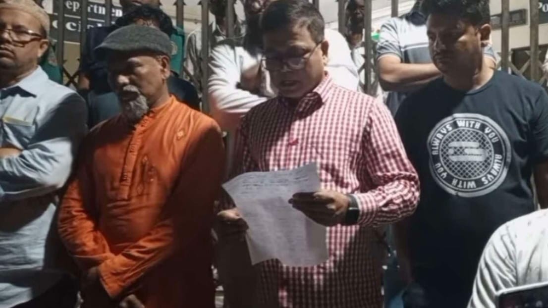 বেরোবিতে তিন বিভাগের সংঘর্ষের ঘটনায় হামলাকারী ৮ শিক্ষার্থী বহিষ্কার